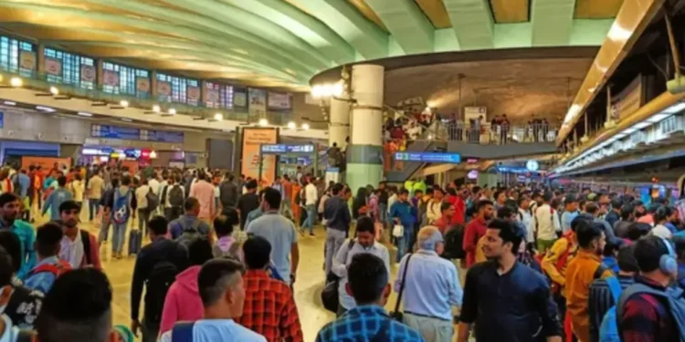 भारत में मध्यम वर्ग का गठन क्या है? आय, शिक्षा और अन्य विवरण समझाया गया