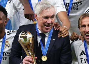 "यह बचाव करने के लिए सबसे अच्छी प्रणाली है," Ancelotti उस प्रणाली पर बोलता है जिसे वह मैड्रिड में खेलना पसंद करता है
