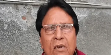 रामजिलाल सुमन: राणा सांगा विवाद परिणाम! कार्नी सेना ने आगरा में एसपी सांसद के घर पर हमला किया, पुलिस पर पुलिस