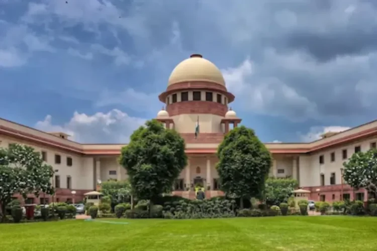 सुप्रीम कोर्ट में वक्फ अधिनियम: क्या एससी ने संसद द्वारा विधिवत रूप से पारित कानूनों को अलग कर दिया? नियमों और अतीत की पूर्वता की जाँच करें