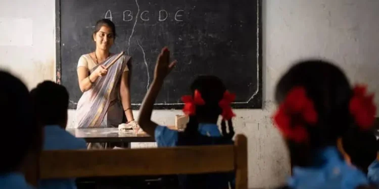 हरियाणा कॉलेज भर्ती 2025: सरकारी लिफ्ट बैन, 2,400 से अधिक शिक्षण और गैर-शिक्षण नौकरियों के लिए मार्ग