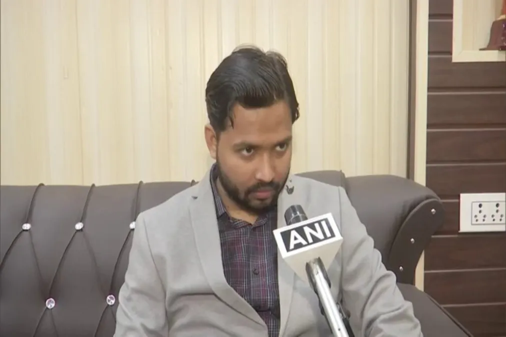 खान सर वायरल वीडियो: 'वहान 24 करोड़ अतानकवाड़ी रेहे ...' यूटुबर पाकिस्तानियों को पाहलगाम अटैक के बाद काम करने के लिए ले जाता है