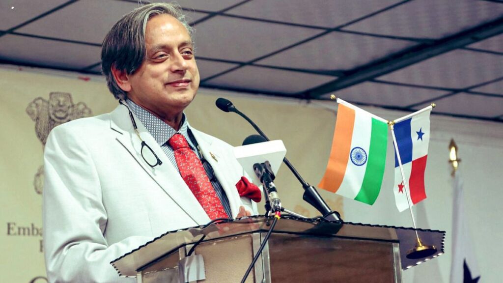 भारत की '1 सर्जिकल स्ट्राइक' मोदी के अधीन थी - पनामा में शशी थारूर की टिप्पणी