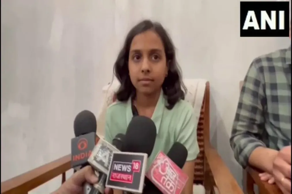 "मैं अपने पिता की मौत का बदला लूंगा": शहीद सार्जेंट सुरेंद्र मोगा की बेटी सेना में शामिल होने की प्रतिज्ञा, पाकिस्तान के आतंक के लिए अंत के लिए कॉल करती है