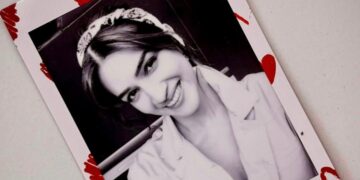 Kriti Sanon का अप्रैल फोटो डंप स्किनकेयर, फन एंड फूड के बारे में है | पोस्ट देखें