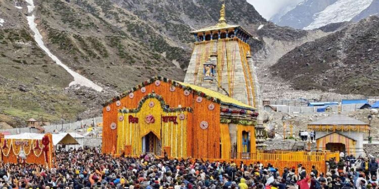 केदारनाथ मंदिर भक्तों के लिए खुलता है, चार धाम यात्रा की शुरुआत को चिह्नित करता है घड़ी