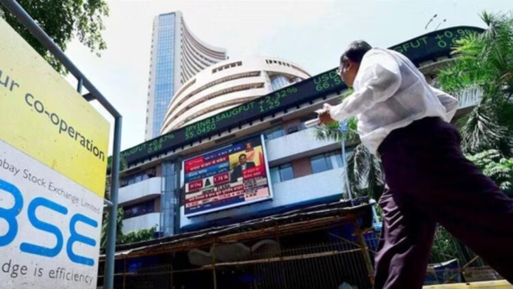 मार्केट क्लोजिंग बेल: सेंसक्स 260 अंक अधिक है, निफ्टी वाष्पशील व्यापार के बाद 24,300 रखती है