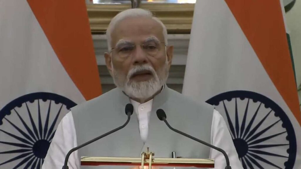 PAHALGAM हमले पर PM मोदी: आतंकवादियों के खिलाफ दृढ़ और निर्णायक कार्रवाई करने के लिए प्रतिबद्ध