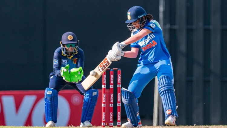 SL-W बनाम IND-W DREAM11 भविष्यवाणी: श्रीलंका बनाम भारत महिलाओं की त्रि-श्रृंखला, मैच 4 के लिए सर्वश्रेष्ठ फंतासी पिक्स।