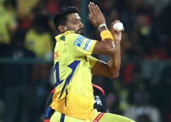 सीएसके के खलील अहमद ने रोमारियो शेफर्ड ओनस्लूथ के अंत को प्राप्त करने के बाद अवांछित टी 20 रिकॉर्ड दर्ज किया