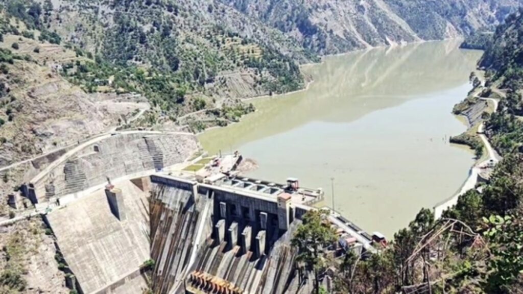 भारत सिंधु संधि निलंबन के बाद चेनब नदी पर बगलीहार बांध के माध्यम से पानी का प्रवाह में कटौती करता है: स्रोत