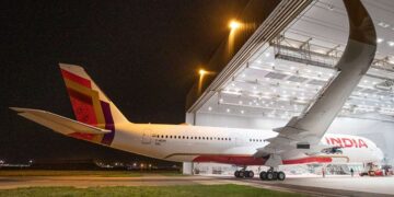 AIR INDIA DELHI -TEL AVIV फ्लाइट इजरायल के हवाई अड्डे के पास मिसाइल भूमि के बाद अबू धाबी को डायवर्ट किया गया