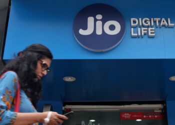 Jio उपयोगकर्ता आनन्दित! 336-दिन की योजना महंगी रिचार्ज से बच जाती है