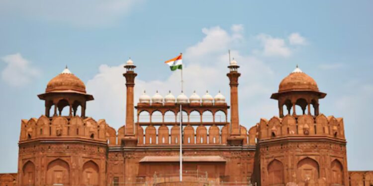 मुगल 'वारिस' सुल्ताना बेगम रेड किले, एससी जंक की याचिका के कब्जे की तलाश करता है, इसे 'मेरिटलेस' कहता है