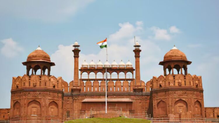 मुगल 'वारिस' सुल्ताना बेगम रेड किले, एससी जंक की याचिका के कब्जे की तलाश करता है, इसे 'मेरिटलेस' कहता है