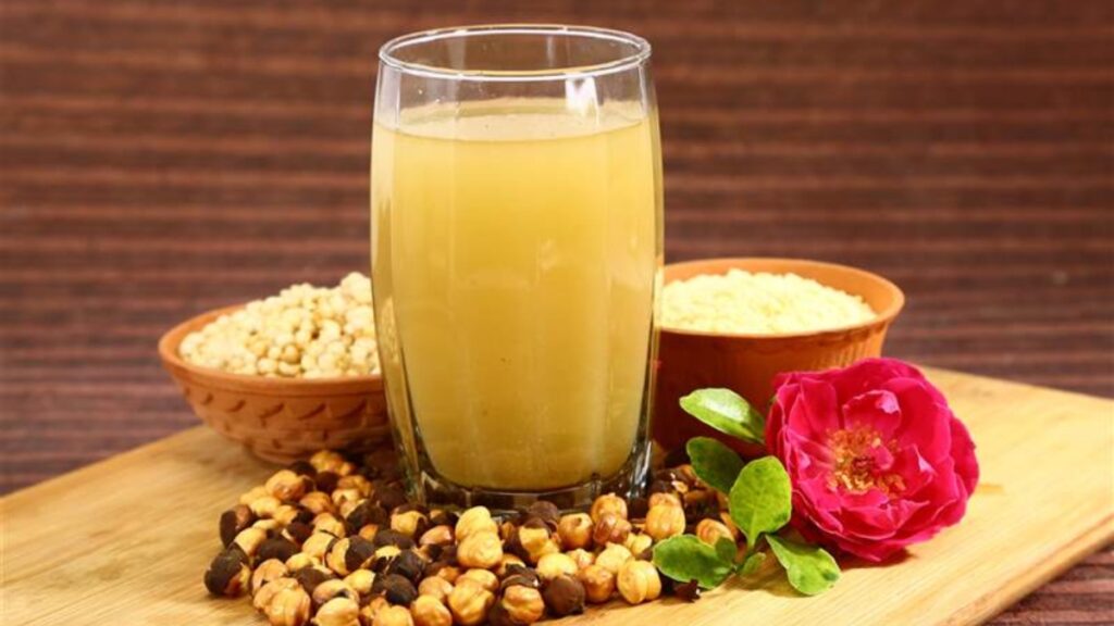 अपनी ऊर्जा को बढ़ावा देने के लिए काम करने से पहले इस स्वस्थ पेय का सेवन करें; लाभ जानें