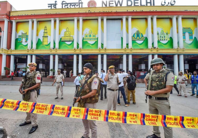 भाजपा अपनी पार्टी के सांसदों को आम नागरिकों के रूप में मॉक ड्रिल में भाग लेने के लिए कहती है, स्थानीय प्रशासन में सहयोग करती है
