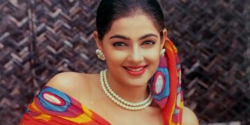 जब ममता कुलकर्णी ने इन 2 शीर्ष अभिनेत्रियों को प्लास्टिक सुंदरियों को बुलाया; उनमें से एक से माफी मांगनी थी