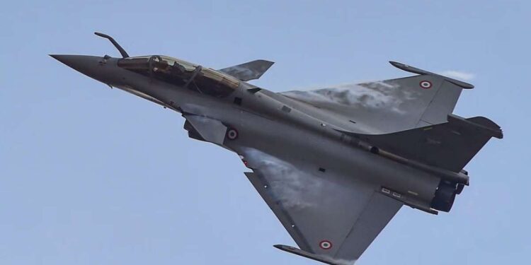 NOTAM क्या है? 7-8 मई से इंडो-पाक सीमा के साथ बड़े पैमाने पर हवा के व्यायाम के लिए नोटिस के बारे में जानें