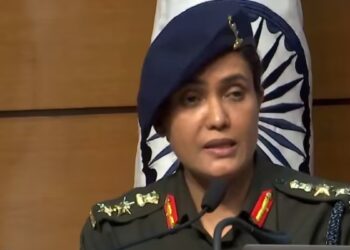 कर्नल सोफिया कुरैशी ने ऑपरेशन सिंदूर ब्रीफिंग का नेतृत्व किया: उसके परिवार, अल्मा मेटर और अधिक के बारे में जानें