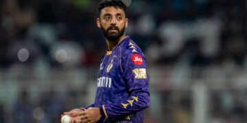 वरुण चक्रवर्ती सीएसके के खिलाफ आचार संहिता के उल्लंघन के लिए आईपीएल द्वारा फटकार लगाई गई