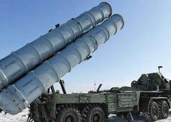 S-400 मिसाइल सिस्टम ने पाकिस्तान के मिडनाइट अटैक को विफल कर दिया: आपको भारत के शक्तिशाली हथियार के बारे में जानने की जरूरत है