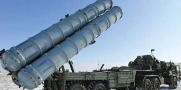 S-400 मिसाइल सिस्टम ने पाकिस्तान के मिडनाइट अटैक को विफल कर दिया: आपको भारत के शक्तिशाली हथियार के बारे में जानने की जरूरत है