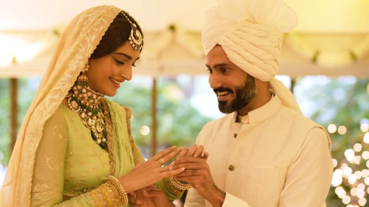 सोनम कपूर ने आनंद आहूजा के साथ शादी की सालगिरह मनाया, हार्टफेल्ट इंस्टाग्राम पोस्ट साझा किया
