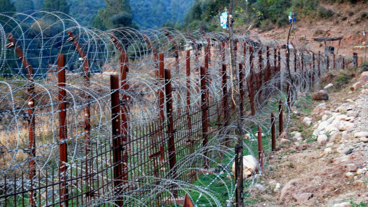 POK में भारतीय बलों द्वारा बड़े पैमाने पर पलटवार, सभी स्थानीय अस्पतालों में आपातकालीन घोषित: पाक मीडिया