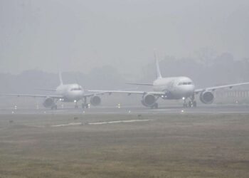 हवाई क्षेत्र के बंद होने के कारण दिल्ली IGI हवाई अड्डे पर कई उड़ानें रद्द हो गईं | यहां विवरण देखें