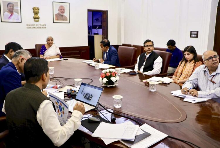 इंडो-पाक तनाव: निर्मला सितारमन बैंकिंग अधिकारियों के साथ उच्च स्तरीय-बैठक रखती हैं, समीक्षा क्षेत्र की तत्परता