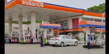 घबराहट खरीदने की कोई आवश्यकता नहीं: भारतीय तेल पर्याप्त ईंधन, एलपीजी स्टॉक भर का आश्वासन देता है
