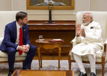 POK की वापसी केवल चर्चा की जानी है, किसी को भी मध्यस्थता नहीं करना है: पीएम मोदी ने वेंस को बताया