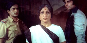 'मेर पास माँ': कैसे एक एकल 50 वर्षीय संवाद ने बॉलीवुड के मातृत्व के चित्रण को फिर से परिभाषित किया