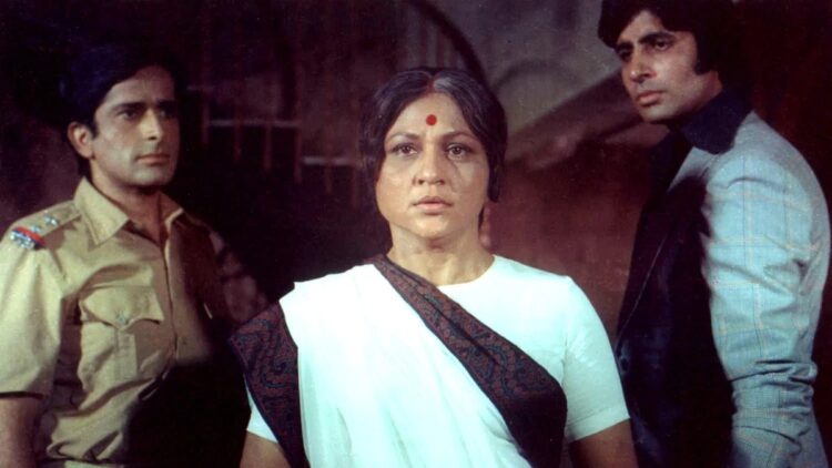 'मेर पास माँ': कैसे एक एकल 50 वर्षीय संवाद ने बॉलीवुड के मातृत्व के चित्रण को फिर से परिभाषित किया