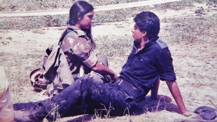 बॉलीवुड में प्रवेश करने से पहले, इस सुपरस्टार ने 1980 के दशक के टीवी नाटक में एक युवा सेना अधिकारी की भूमिका निभाई