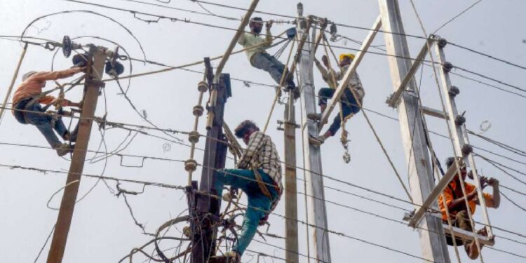 दिल्ली बिजली बिल मई-जून की अवधि में 7-10% तक महंगा हो सकता है-यहाँ क्यों है