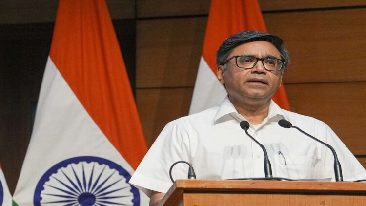 NCW विदेश सचिव विक्रम मिसरी और उनकी बेटी की ऑनलाइन ट्रोलिंग की निंदा करता है