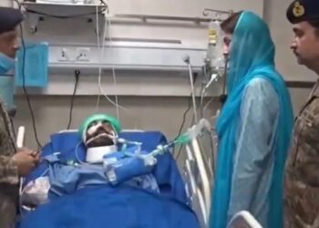एक और पाकिस्तानी झूठ उजागर: मरियम नवाज घायल सैनिकों से मिलने, भारत के साथ संघर्ष के पीछे सच्चाई का खुलासा करता है