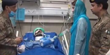 एक और पाकिस्तानी झूठ उजागर: मरियम नवाज घायल सैनिकों से मिलने, भारत के साथ संघर्ष के पीछे सच्चाई का खुलासा करता है