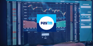 चीन के चींटी समूह की योजना के रूप में पेटीएम के शेयर 5% दरार करते हैं, लगभग 4% हिस्सेदारी बेचने की योजना है