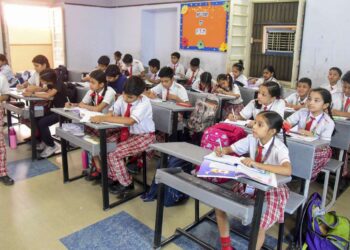 स्कूलों ने राजस्थान के सीमावर्ती जिले में फिर से शुरू किया