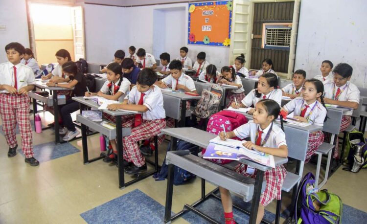 स्कूलों ने राजस्थान के सीमावर्ती जिले में फिर से शुरू किया