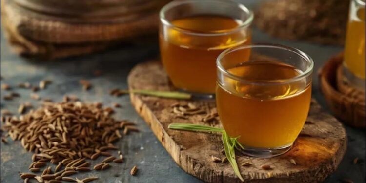 एक खाली पेट पर जीरा पानी पीना वजन घटाने के लिए एक वरदान है, पता है कि कैसे तैयार किया जाए