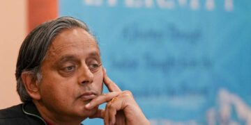 भारत-पाकिस्तान टिप्पणी: शशि थरूर ने 'लक्ष्मण रेखा' को पार किया, पार्टी के विचारों को प्रतिबिंबित नहीं करता है, कांग्रेस का कहना है कि