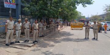 दिल्ली: छत्रपुर मेट्रो स्टेशन के पास फायरिंग की घटना की सूचना दी गई, एक घायल, पुलिस ने स्पॉट में भाग लिया