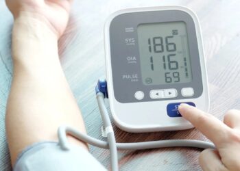 उच्च बीपी रोगी? पता है कि किन खाद्य पदार्थों का उपभोग करना है और इसे स्वाभाविक रूप से कम करने से बचें