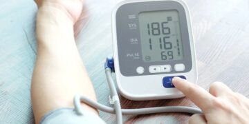 उच्च बीपी रोगी? पता है कि किन खाद्य पदार्थों का उपभोग करना है और इसे स्वाभाविक रूप से कम करने से बचें