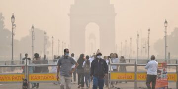 दिल्ली की वायु गुणवत्ता लगातार 2 दिन के लिए 'बहुत गरीब' श्रेणी में बनी हुई है: अचानक स्पाइक का कारण क्या है?