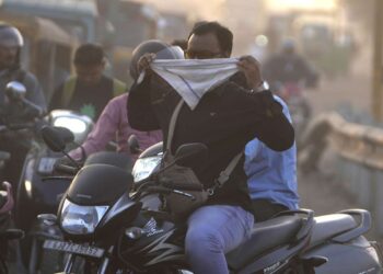 दिल्ली-एनसीआर में सक्रिय ग्रेड 1 एंटी-परागण कर्ब्स के रूप में AQI 'गरीब' श्रेणी में फिसल जाता है